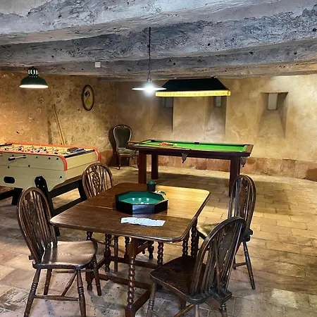 فندق مبيت وإفطار De La Boissiere 3*