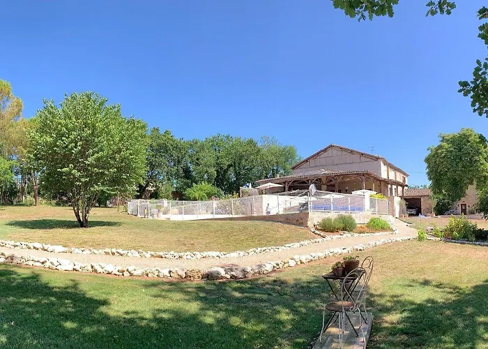 فندق مبيت وإفطار De La Boissiere Andillac